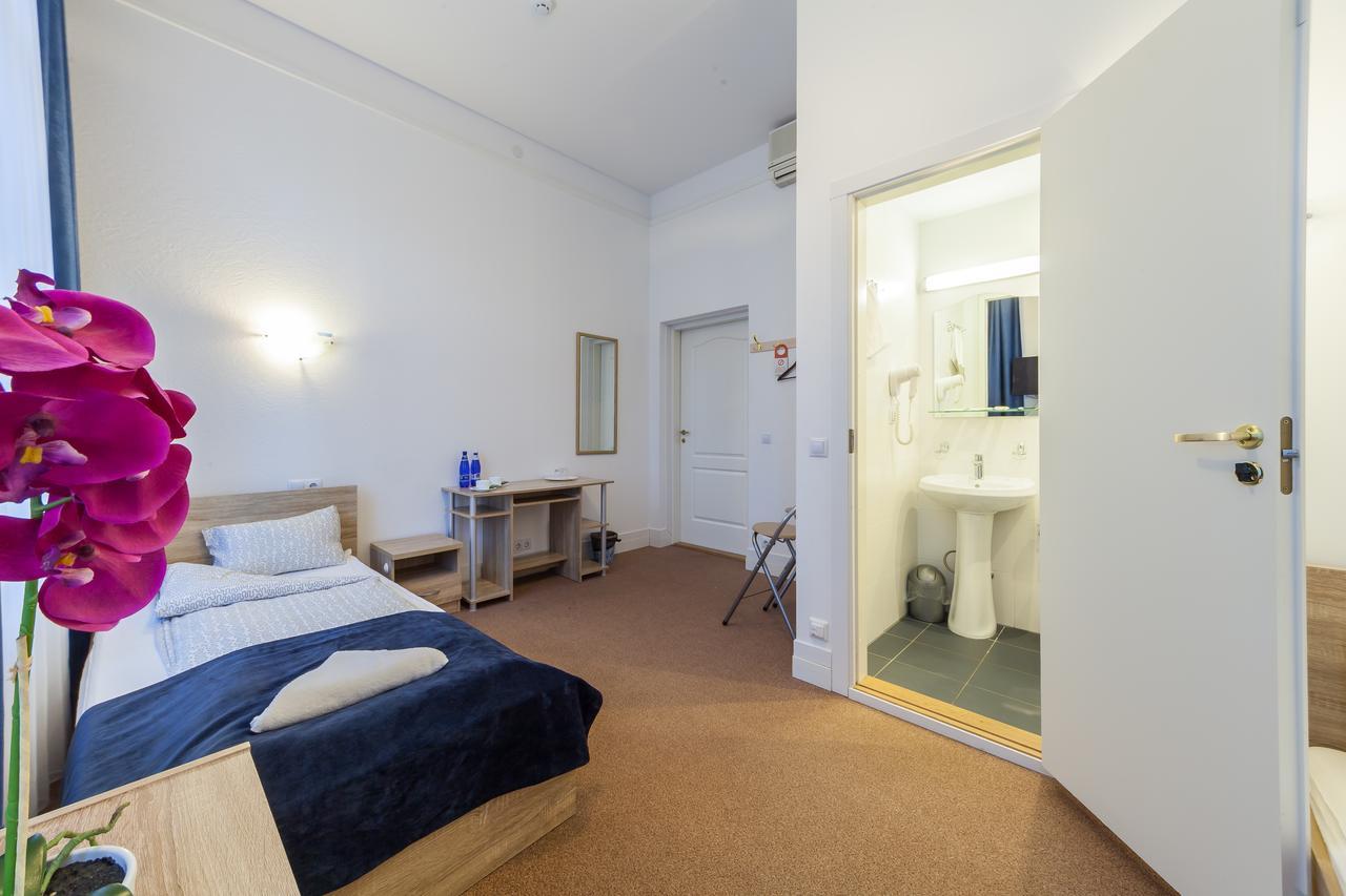 Aquamarine Hotel Tallinn Ngoại thất bức ảnh